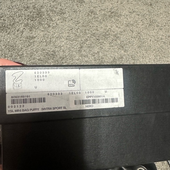 🌸YSL Toy Puffer LouLou🌸 - Picture 14 of 14